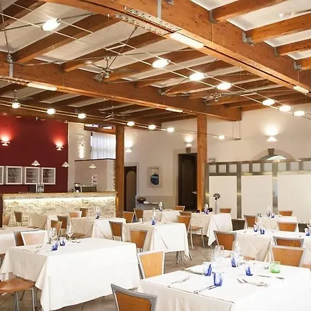 Ristorante Moderno מלון SantʼAntìoco