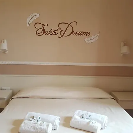 Moderno Hotel 3*