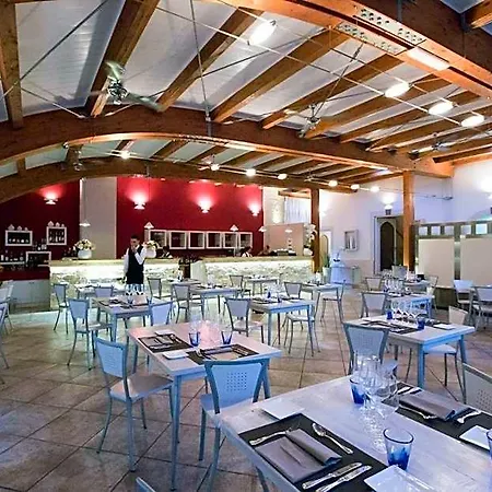 酒店 Moderno SantʼAntìoco